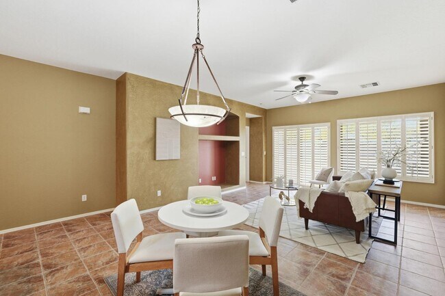 Building Photo - 11725 N Desert Crst Ln