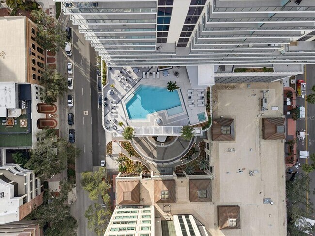 Building Photo - 275 1st Ave S