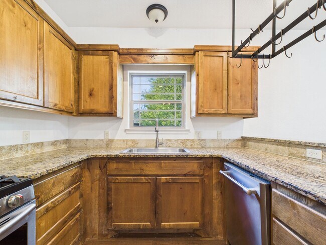 Building Photo - Sunroom Serenity & Backyard Bliss Retreat