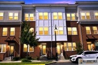 Building Photo - 310 South Dr