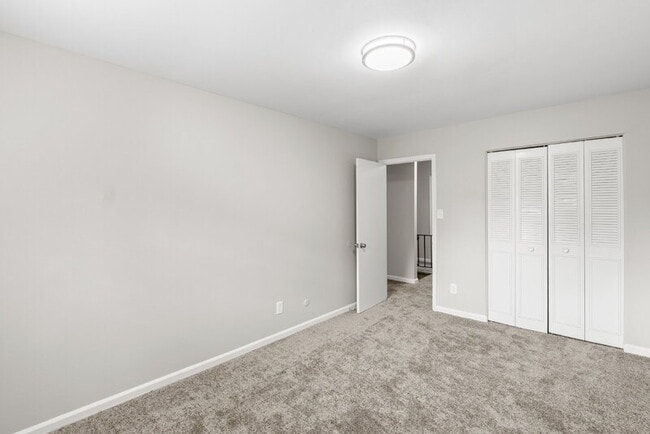 Building Photo - 10577 Thrasher Rd