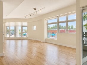 Building Photo - 6701 Biscayne Blvd
