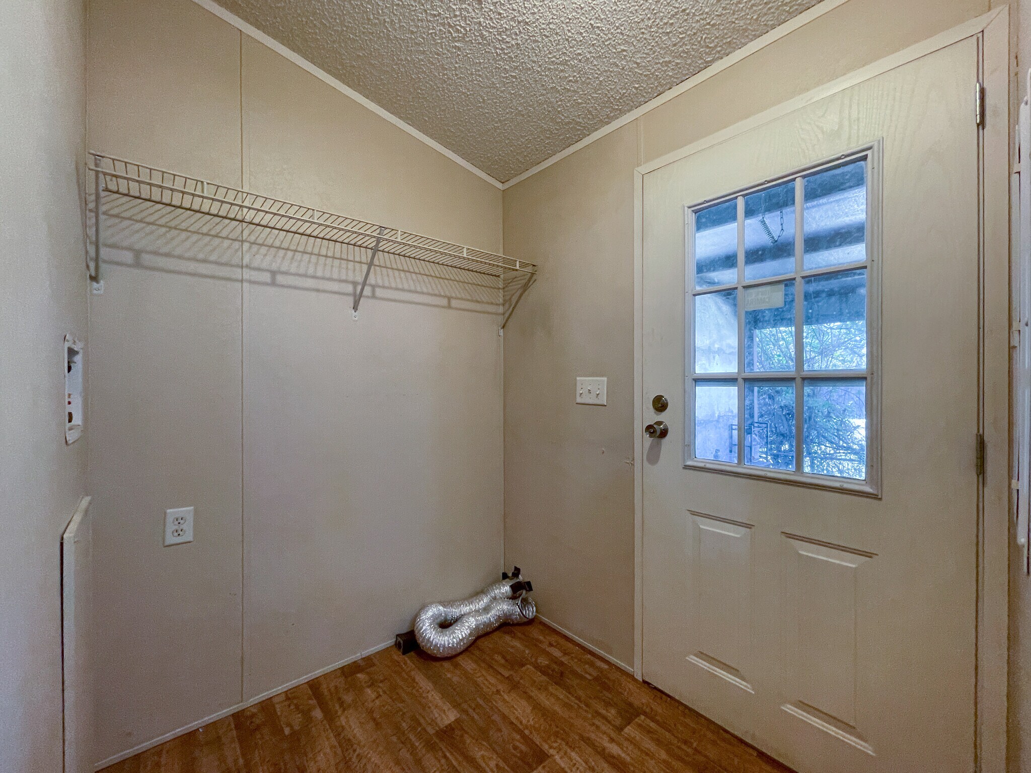 Building Photo - 436 Daybreak St