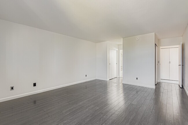 Building Photo - 7420 E Quincy Ave