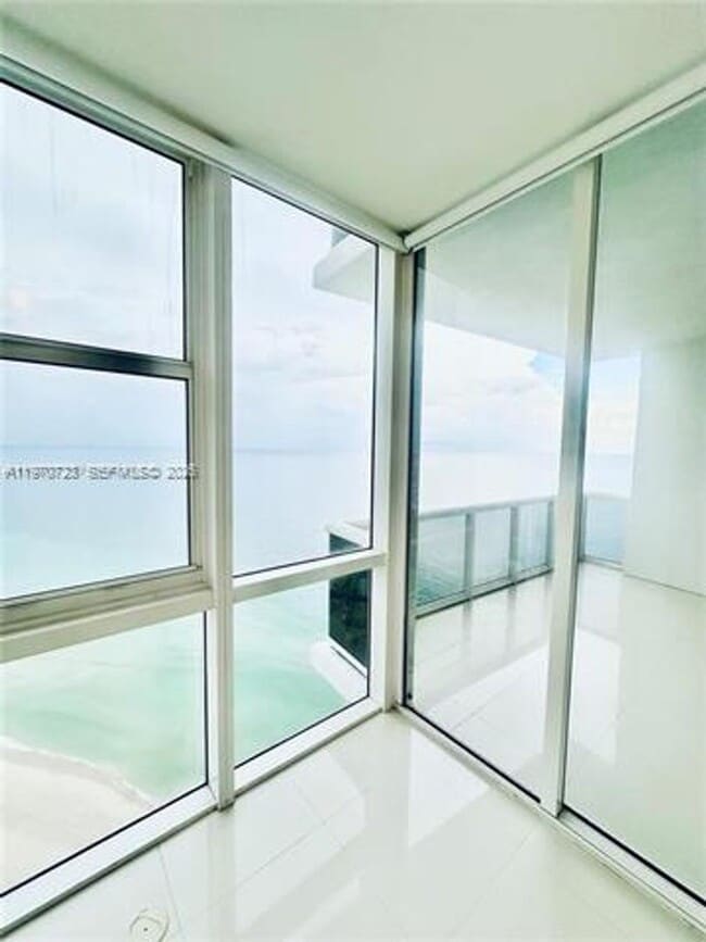 Building Photo - 18201 Collins Ave