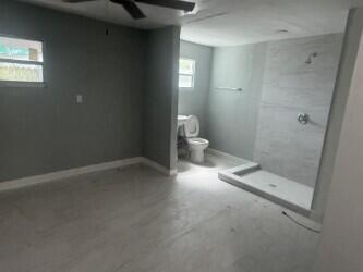 Building Photo - 2329 Fairway Dr