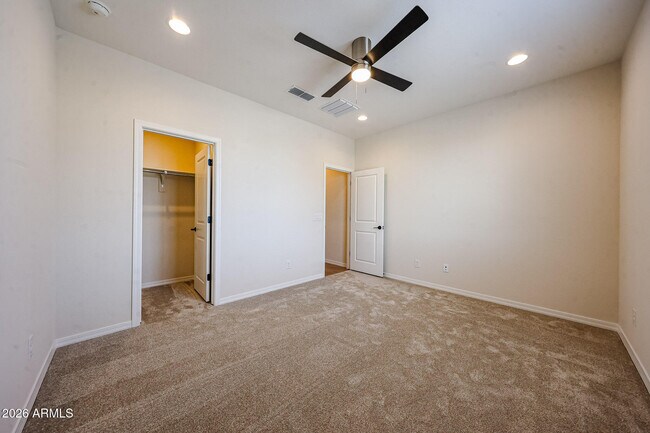 Building Photo - 25465 N 172nd Dr