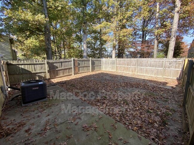 Building Photo - 733 Bellows Ave