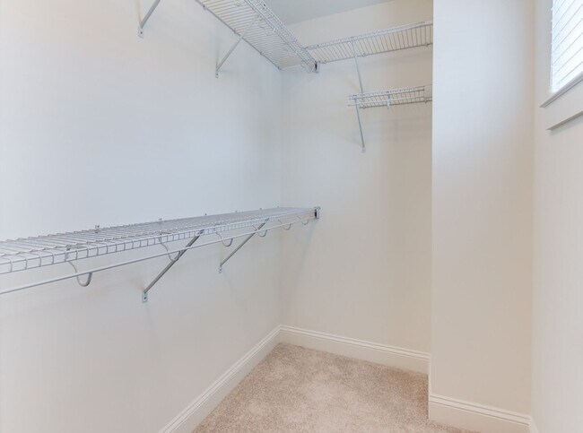 Building Photo - 412 A St