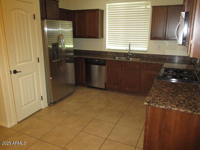 Building Photo - 3449 S Falcon Dr