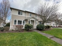 Building Photo - 2350 Simmons St