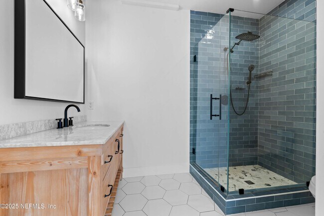 Building Photo - 4313 Lexington Ave