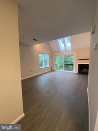 Building Photo - 345 Cashel Ct