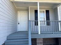 Building Photo - 800 Perry Howard Rd