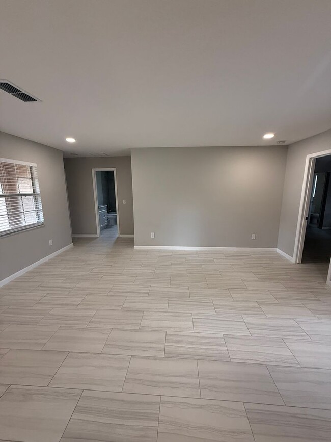 Building Photo - Remodeled Home in Longwood
