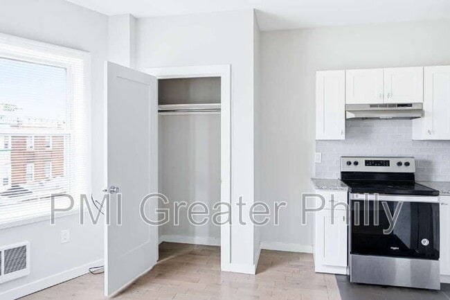 Building Photo - 332 N 62nd St