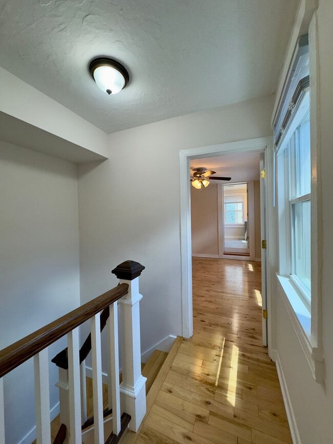 Building Photo - Charming 2 Bedroom/2 Bathroom Townhome in Canton, Baltimore, MD!