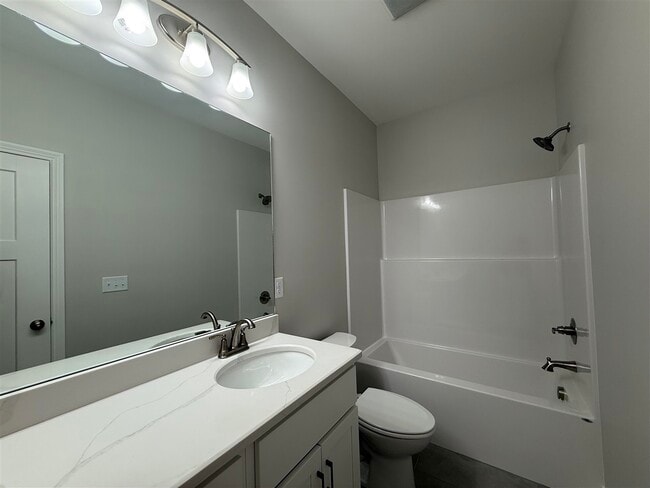 Building Photo - 5404 Peony Dr