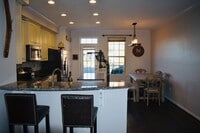 Building Photo - Beautiful Modern 3 Bedroom