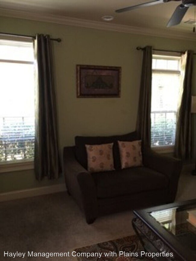 Building Photo - 3 br, 3.5 bath House - 1082 Runningvine Lane