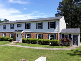 Building Photo - Walnut Hills Apartments