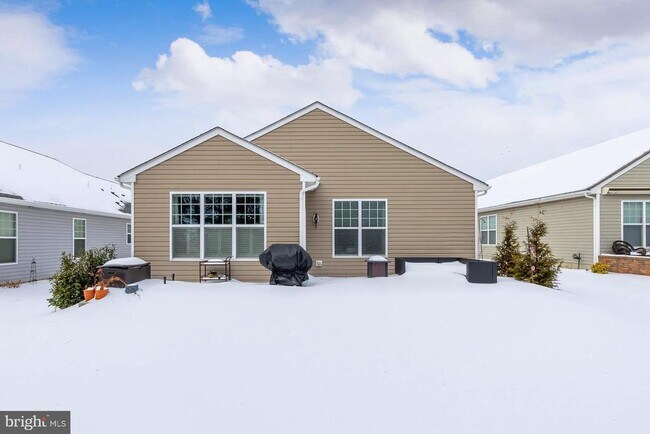 Building Photo - 130 Wesley Dr