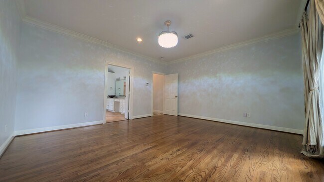 Building Photo - 1307 Riverine Ct