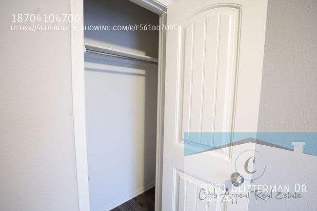 Building Photo - 3801 Glitterman Dr