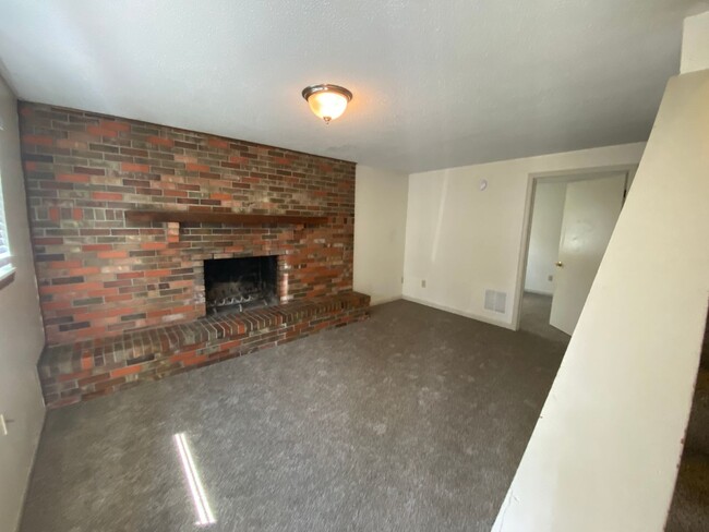 Building Photo - 4327 W Bethany Dr