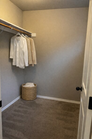 Bedroom #4 Walk-in Closet - 7730 181st Street East