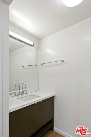 Building Photo - 1705 Ocean Ave