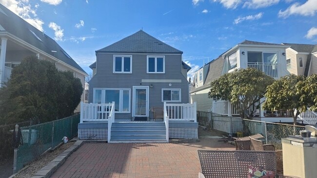 Building Photo - 16 Homestead Ave