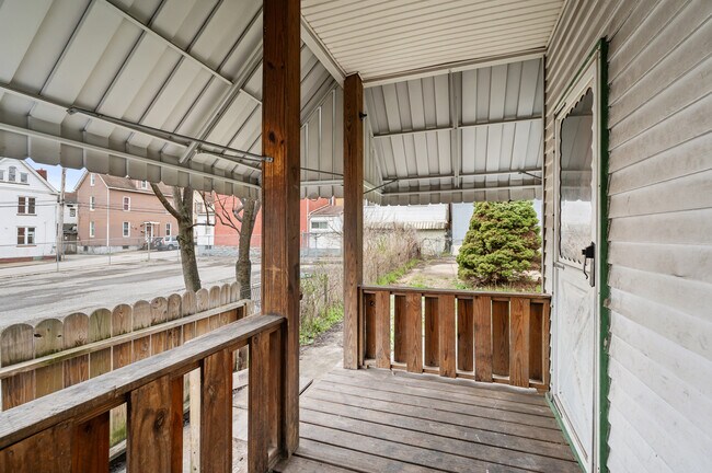 Building Photo - 134 Corey Ave