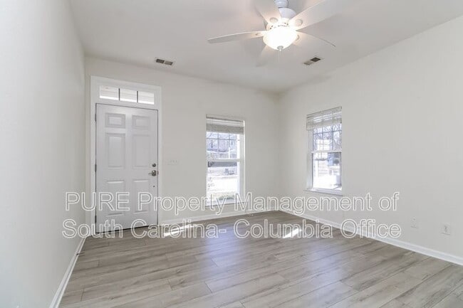 Building Photo - 333 Drooping Leaf Rd