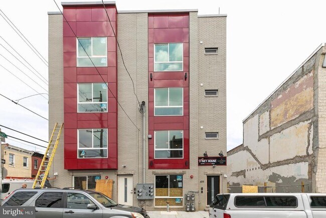 Building Photo - 419 W Cumberland St