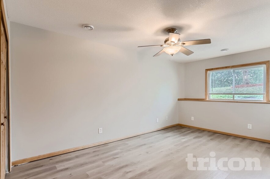 Building Photo - 1909 135th Ave NW