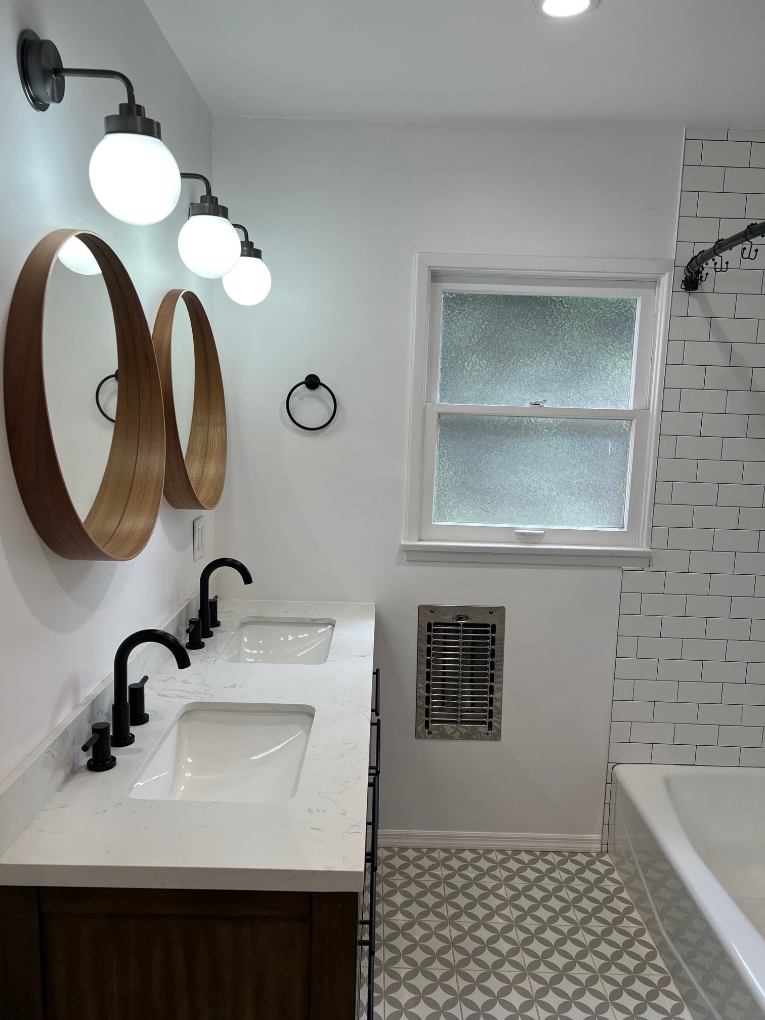 Bathroom - 1606 Westerly Ter