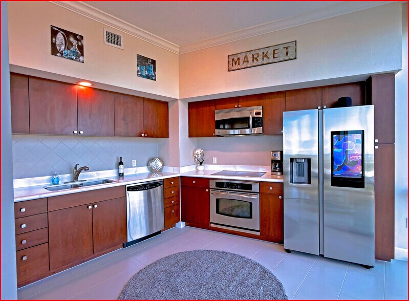 Building Photo - 322 E Central Blvd