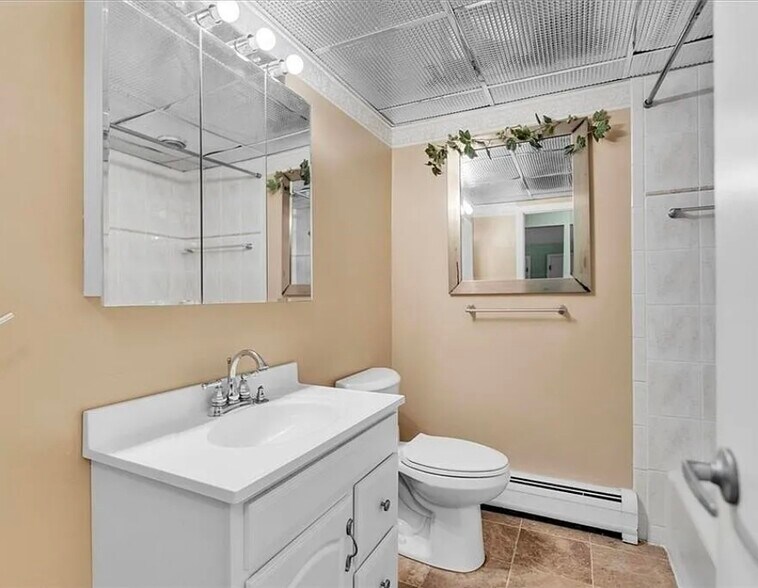 Building Photo - 1803 Mineral Spring Ave