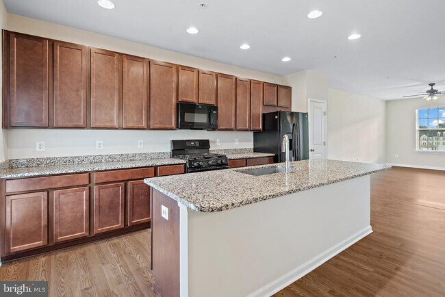 Building Photo - 1549 Wilmer Park Ln