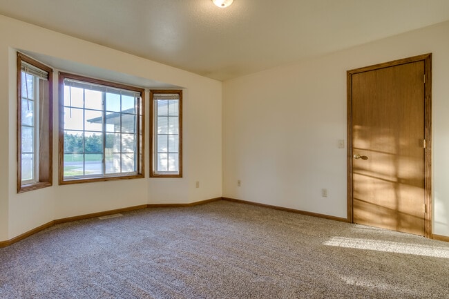 Building Photo - 20924 57th Ave