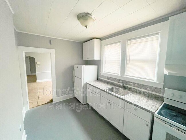 Building Photo - 7712 Old Harford Rd