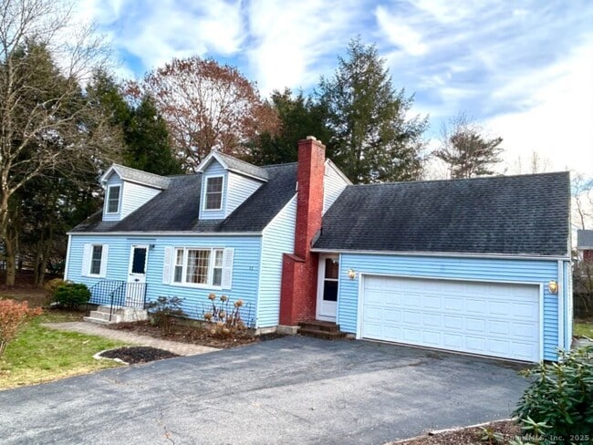 Building Photo - 11 Fernwood Rd
