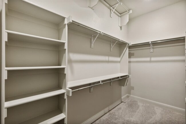 Building Photo - 7135 Buchanan Dr