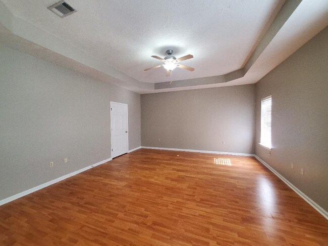 Building Photo - 183 Melody Ln