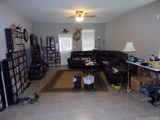 Building Photo - 10506 Castello Cyn