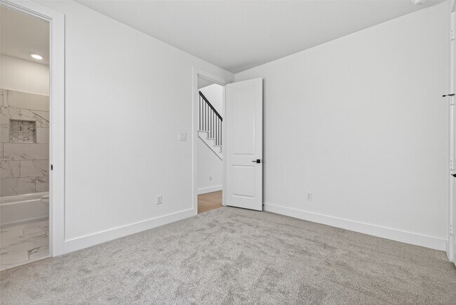 Building Photo - 4333 Avron Dr