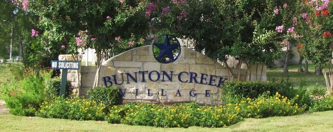 Building Photo - 1553 Twin Cove