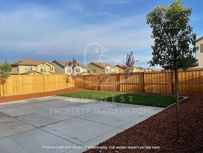 Building Photo - 638 Valencia St