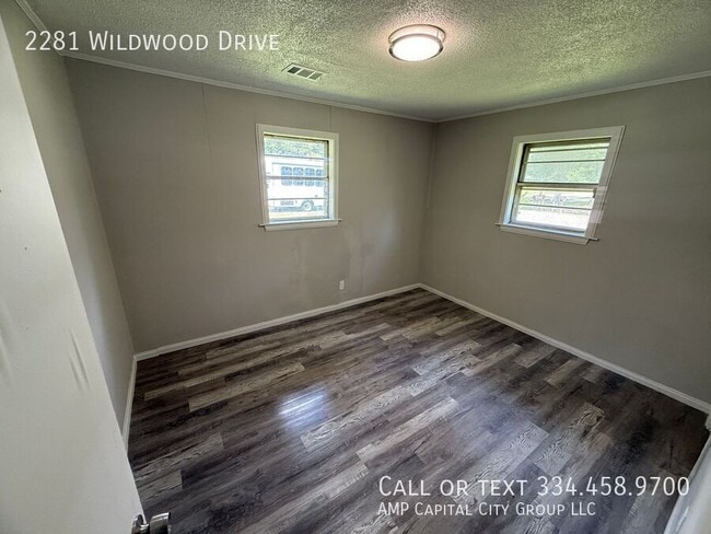 Building Photo - 2281 Wildwood Dr